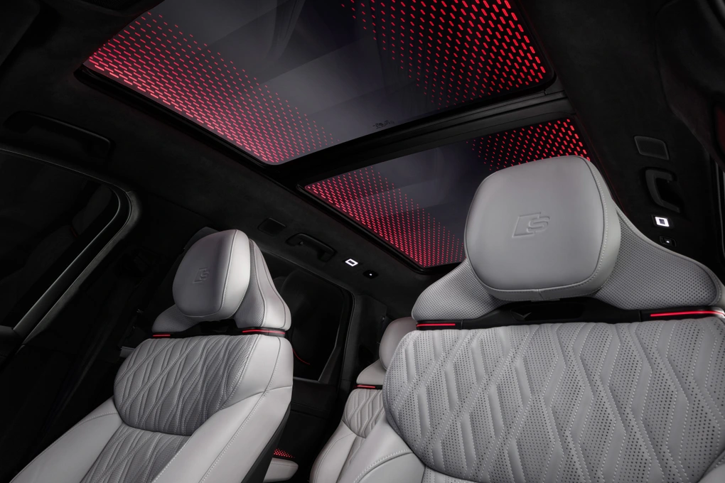 Audi Q9 được trang bị cửa đóng, mở điện như xe Rolls-Royce - 3 Audi Q9 được trang bị cửa đóng, mở điện như xe Rolls-Royce - 3