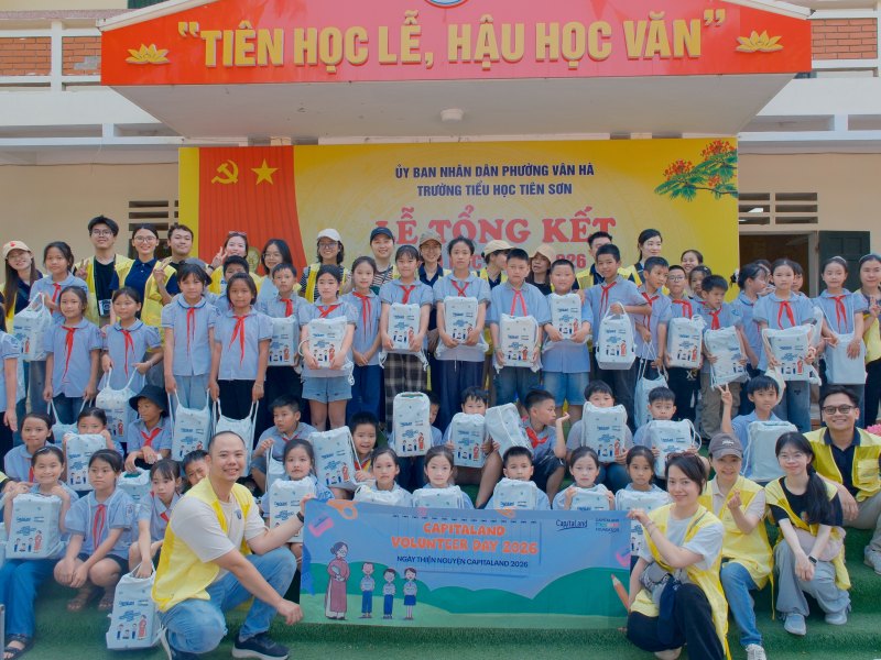 CapitaLand Development distributes school essentials to over 2,000 students across five schools in Vietnam, under CapitaLand Hope School Programme