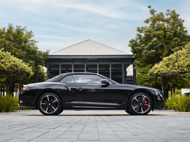 Bentley Continental GTC S Vietnam Skyline – siêu sang độc bản giá 18,9 tỷ đồng