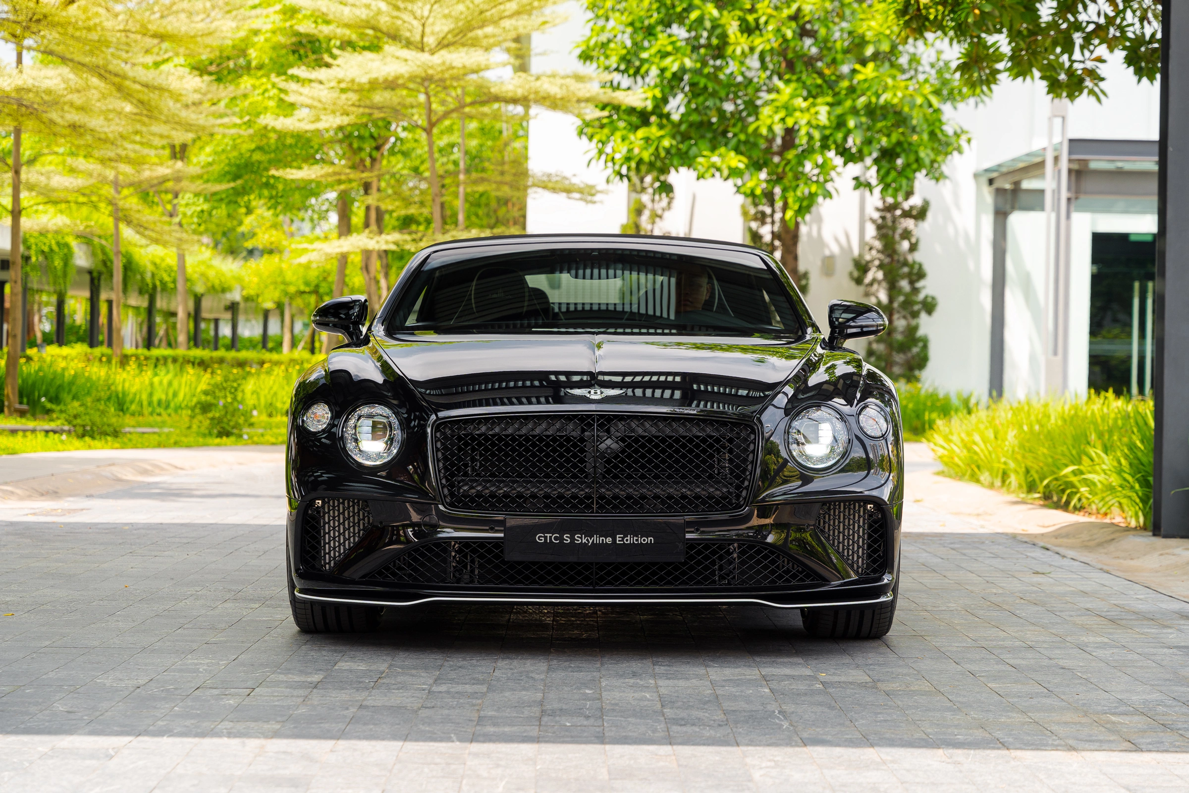 Bentley Continental GTC S Vietnam Skyline - siêu sang độc bản giá 18,9 tỷ đồng (ảnh 4)