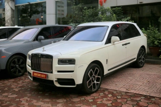 Cận cảnh Rolls-Royce Cullinan chở G-Dragon tại Hà Nội - 12 Cận cảnh Rolls-Royce Cullinan chở G-Dragon tại Hà Nội - 12
